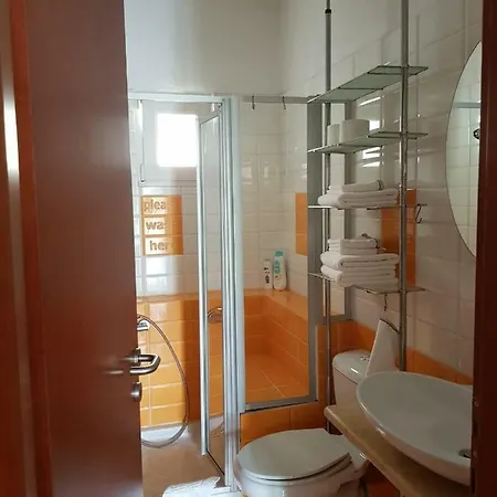 Flat With Garden Apartment *