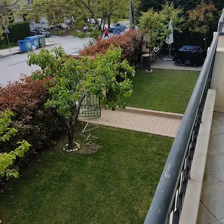 Flat With Garden * Thessaloniki